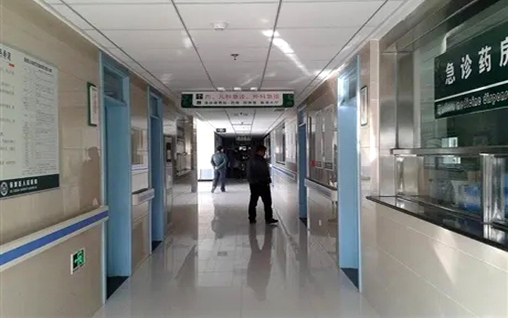 為什么現在許多醫院病房門，喜歡裝子母門？